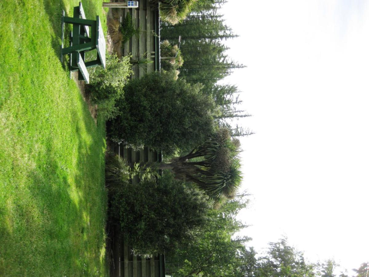 Alpine Holiday Apartments & Campground Ханмер-Спрингс Экстерьер фото